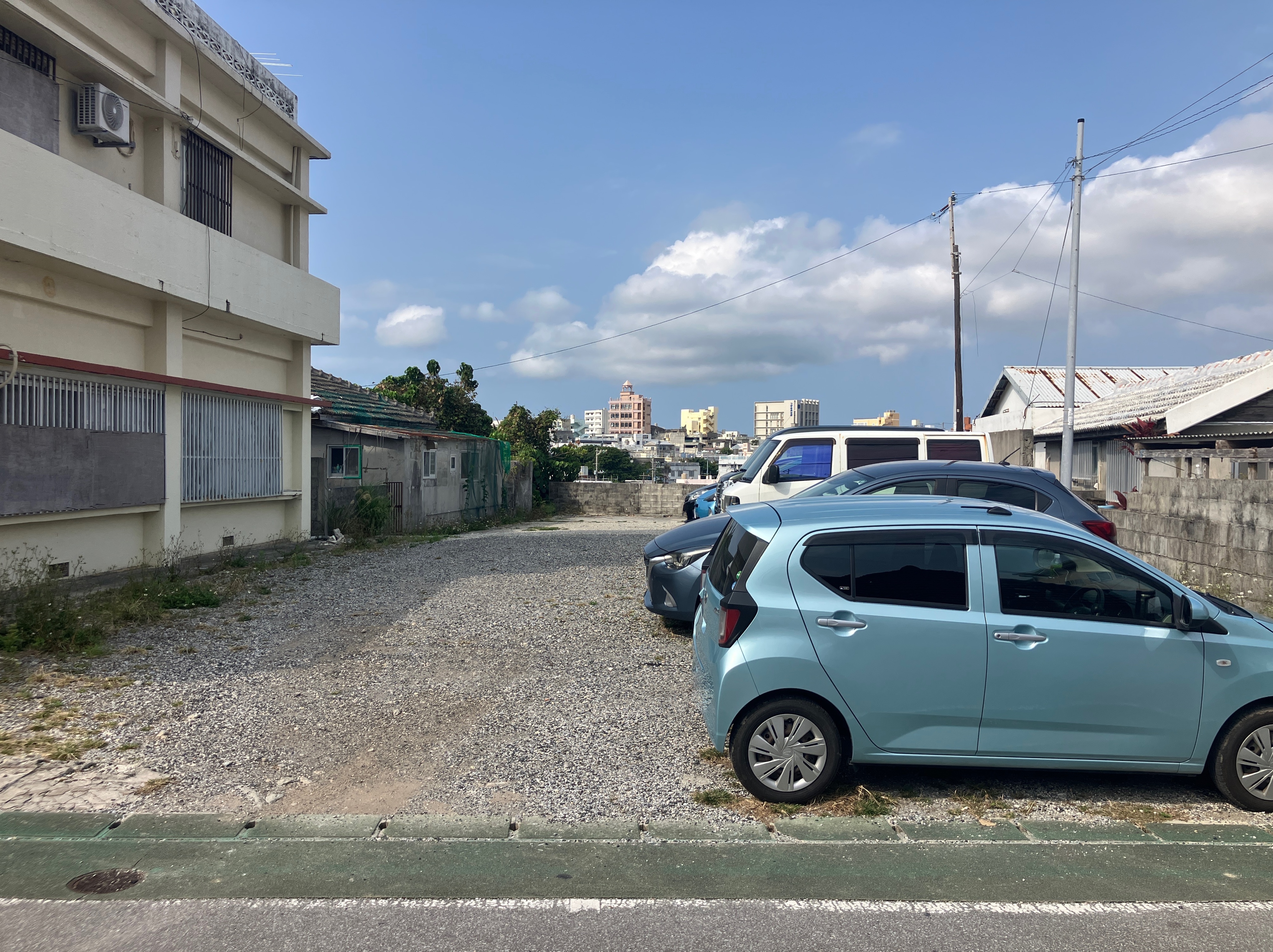 沖縄市久保田